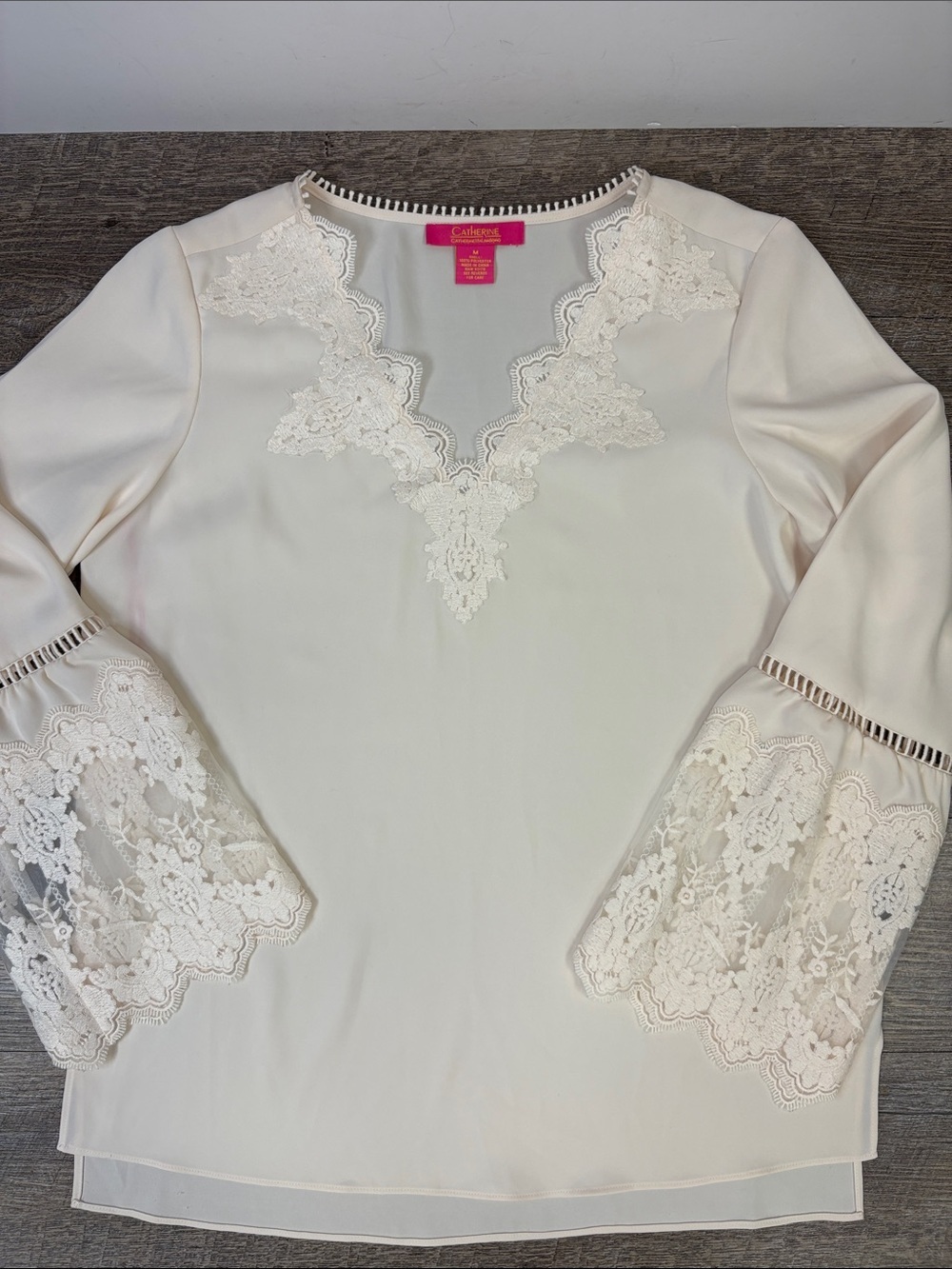 Catherine Catherine Malandrino Ivory Lace Bell Sleeve Blouse Size Medium